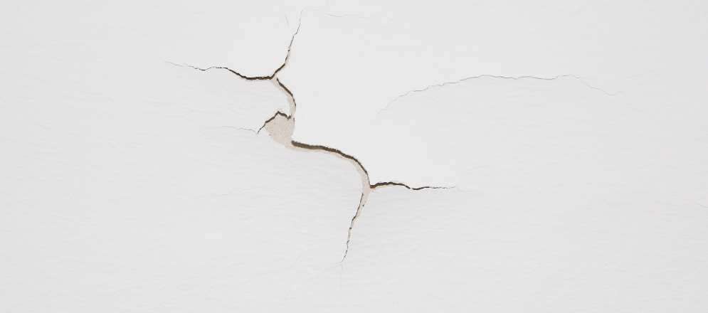 Maintaining your wall crack repair - Asian Paints